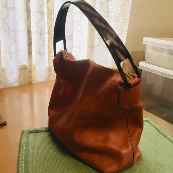 Adrienne Vittadini tan purse - Picture 6 of 8